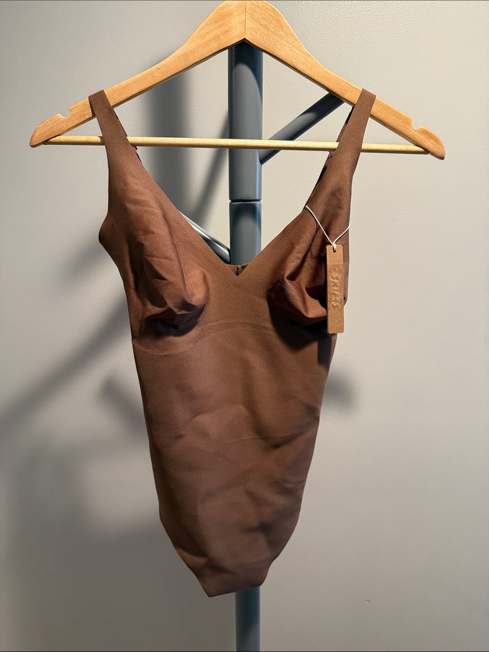 SKIMS -Unlined Plunge Bodysuit